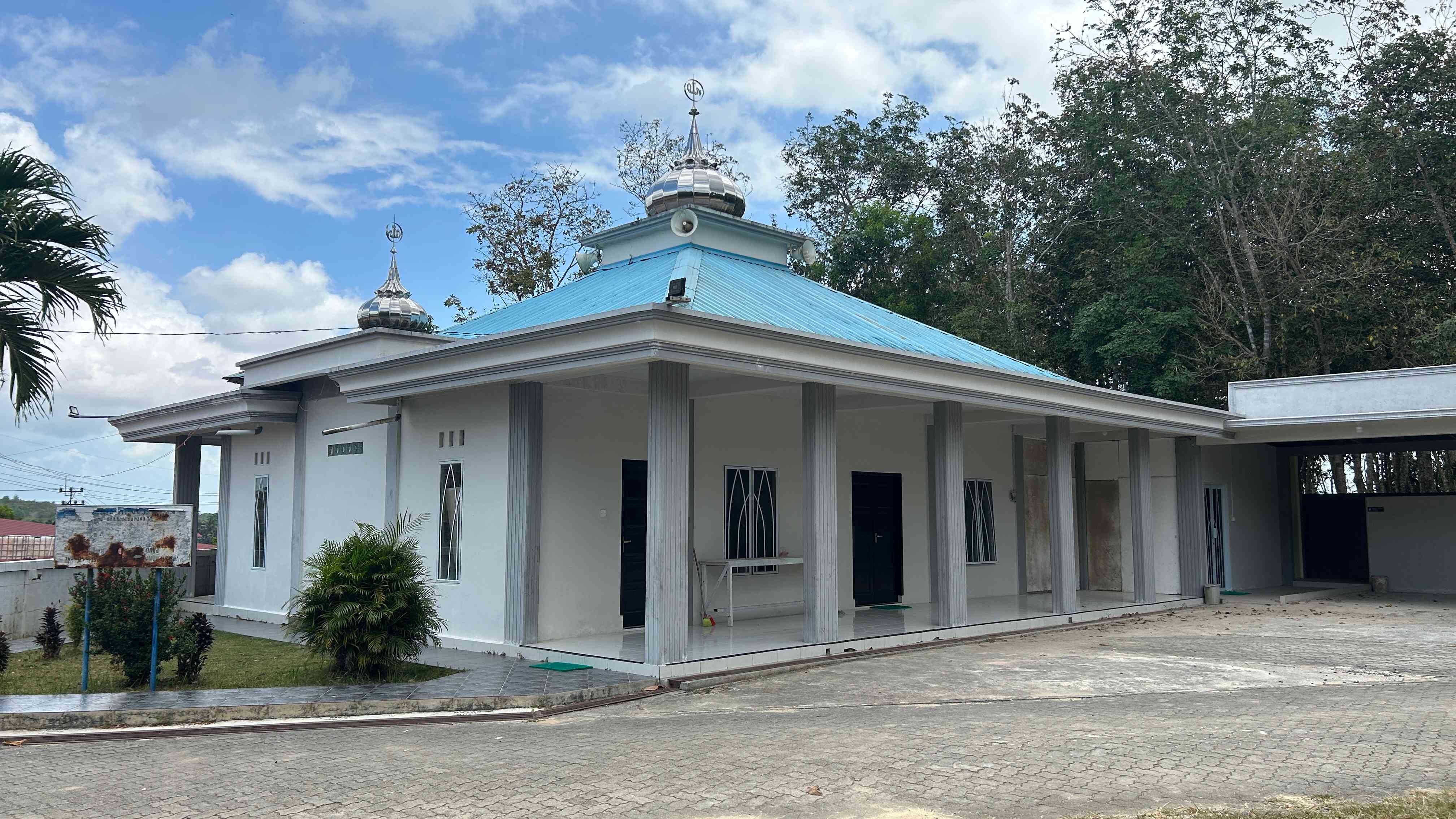SURAU FASTABIQUL KHOIROT